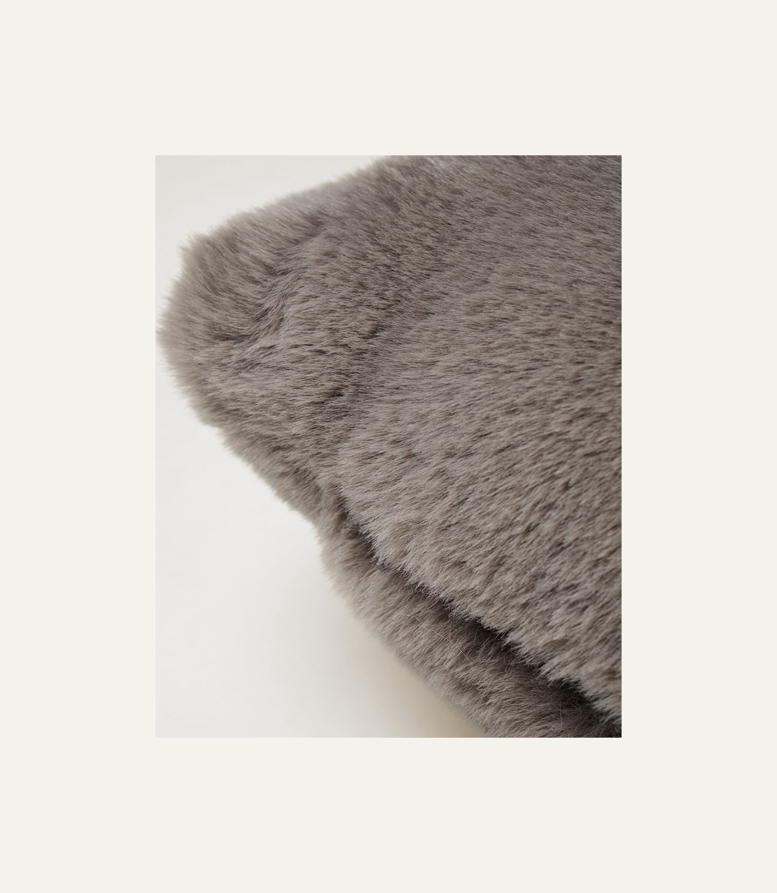 Dekoratiivpadja kate hallikaspruun - 2