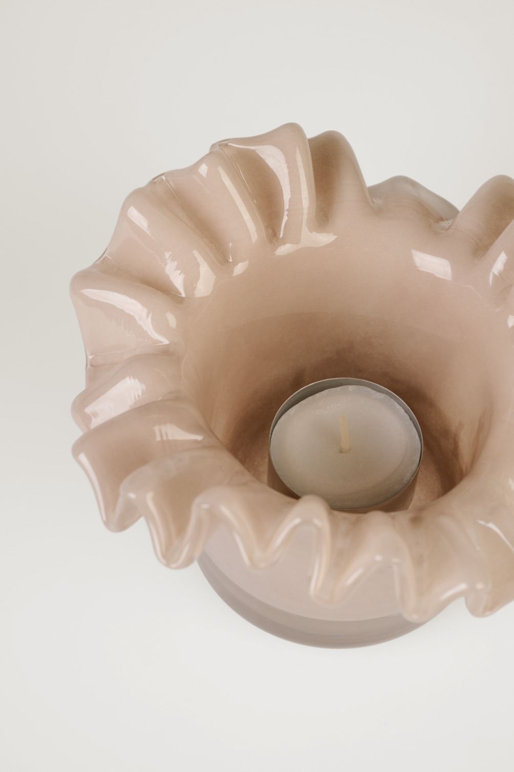 Küünlalatern hallikaspruun - 2