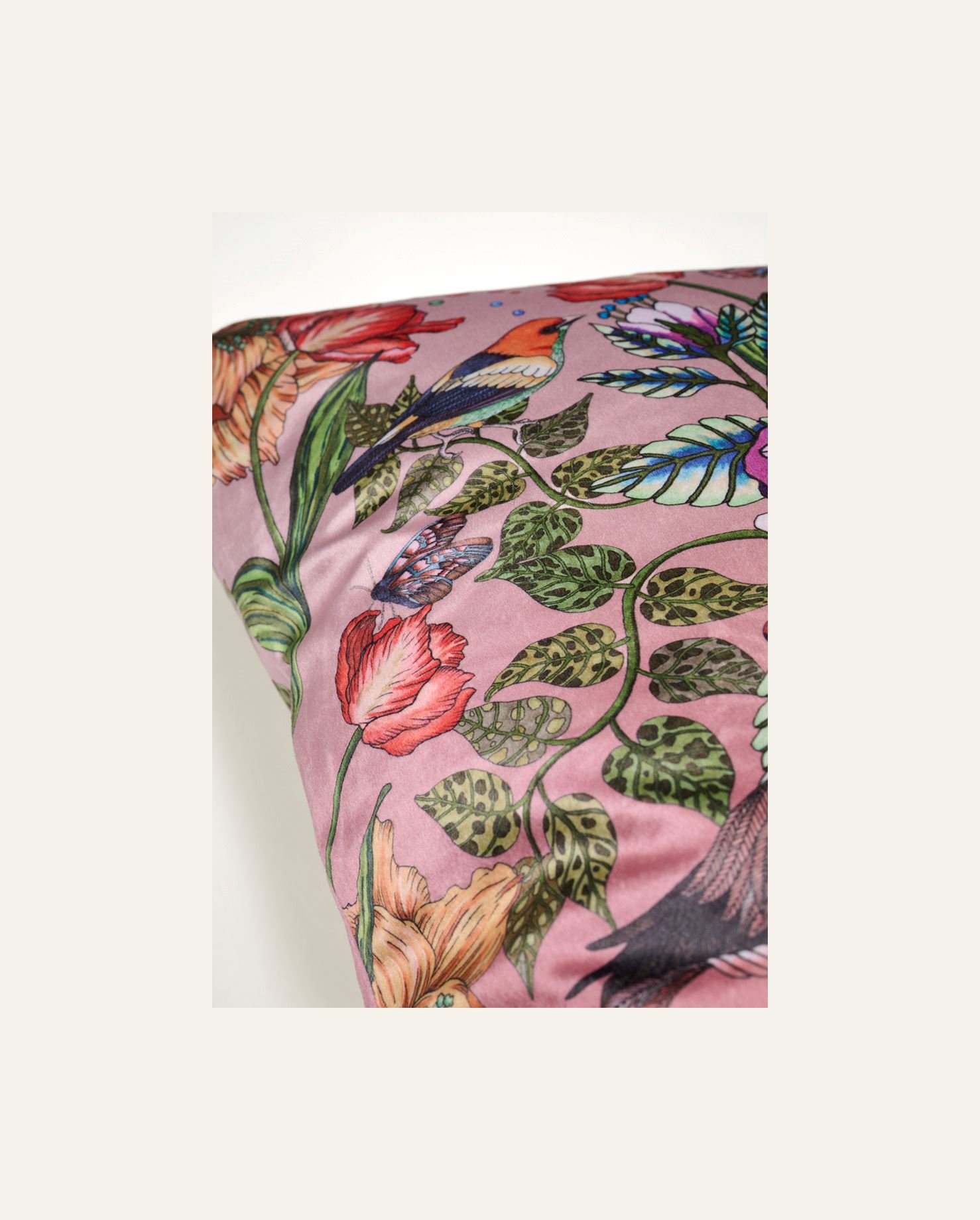 Dekoratiivpadi roosa - 2