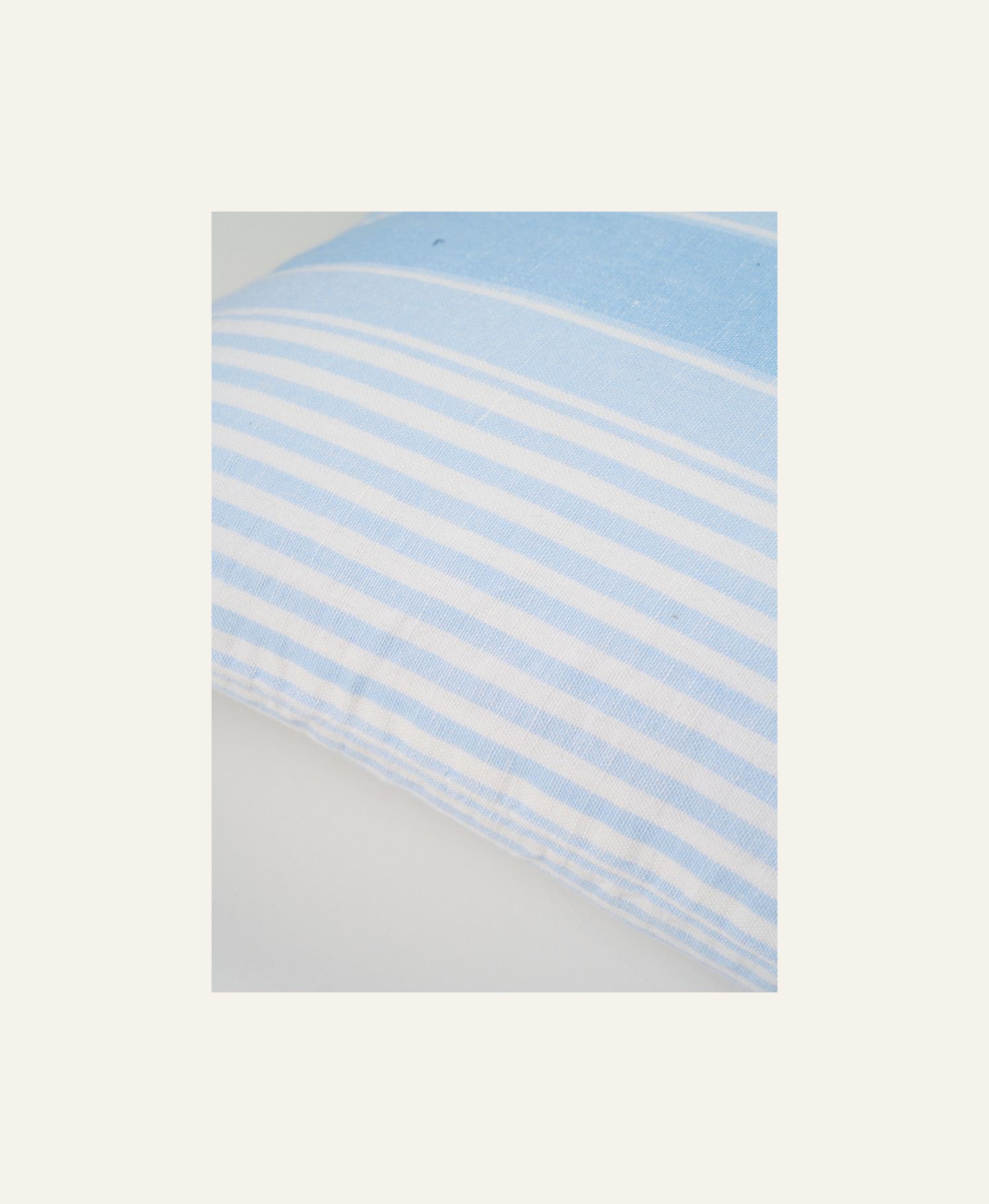 Dekoratiivpadi hele sinine - 2