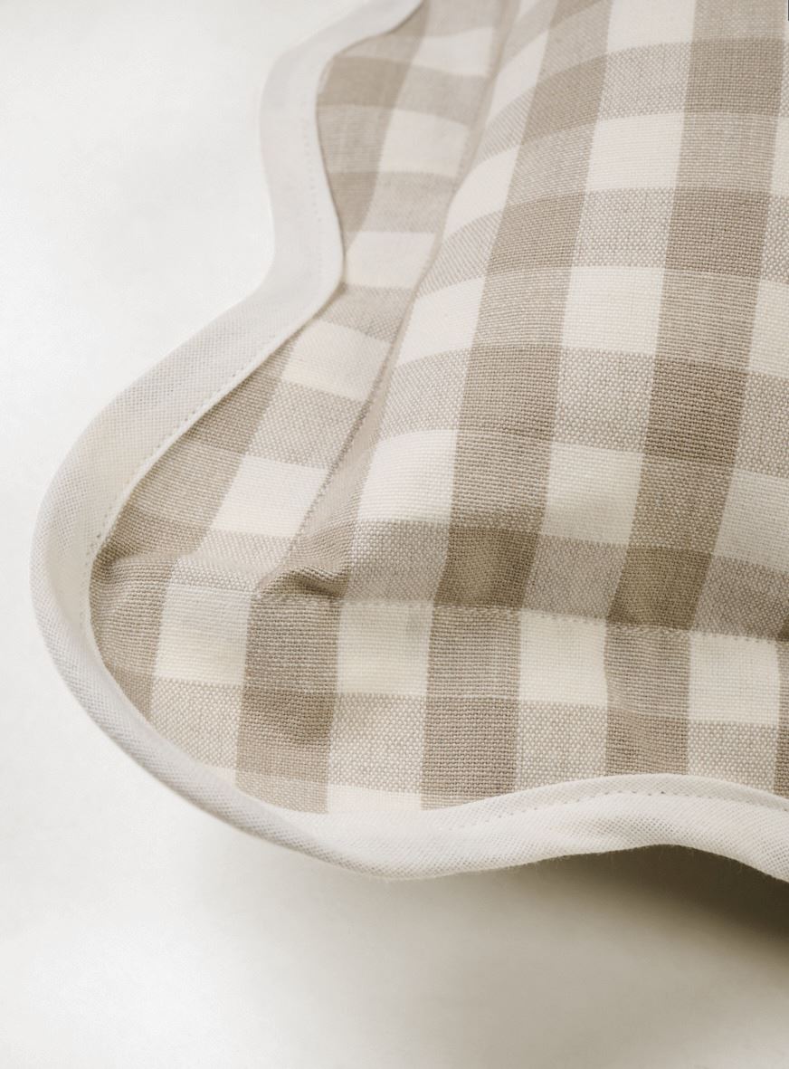 Dekoratiivpadi beež - 2