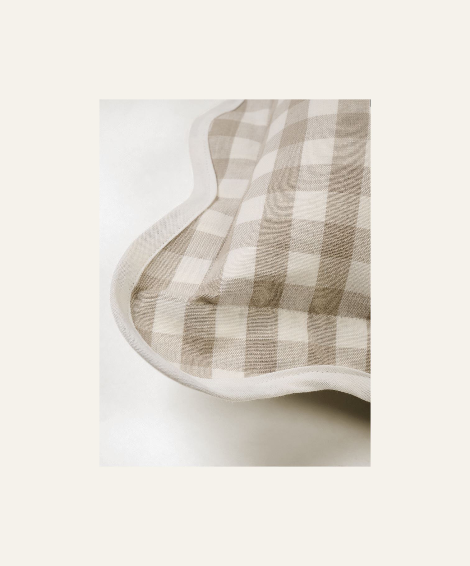 Dekoratiivpadi beež - 2