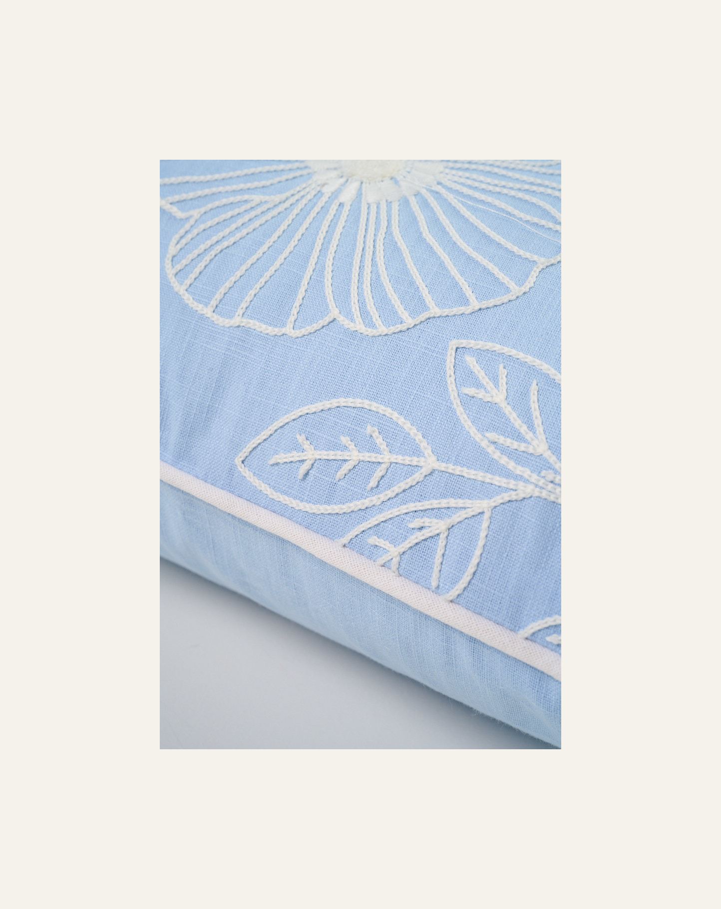 Dekoratiivpadi hele sinine - 2