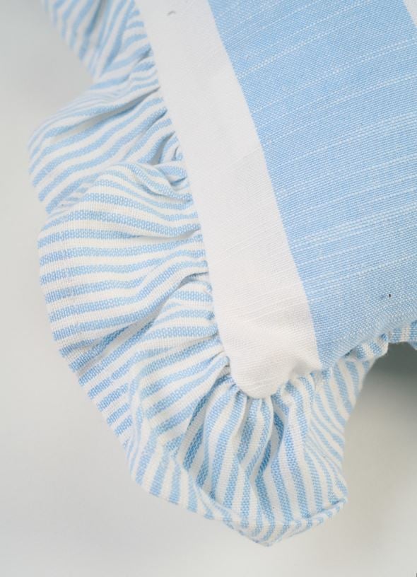 Dekoratiivpadi hele sinine - 3