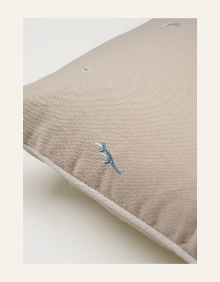 Dekoratiivpadi beež - 2