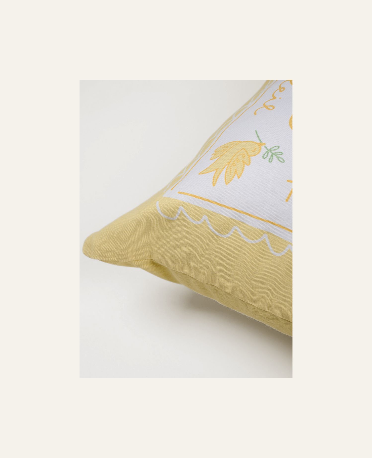 Dekoratiivpadi kollane - 3