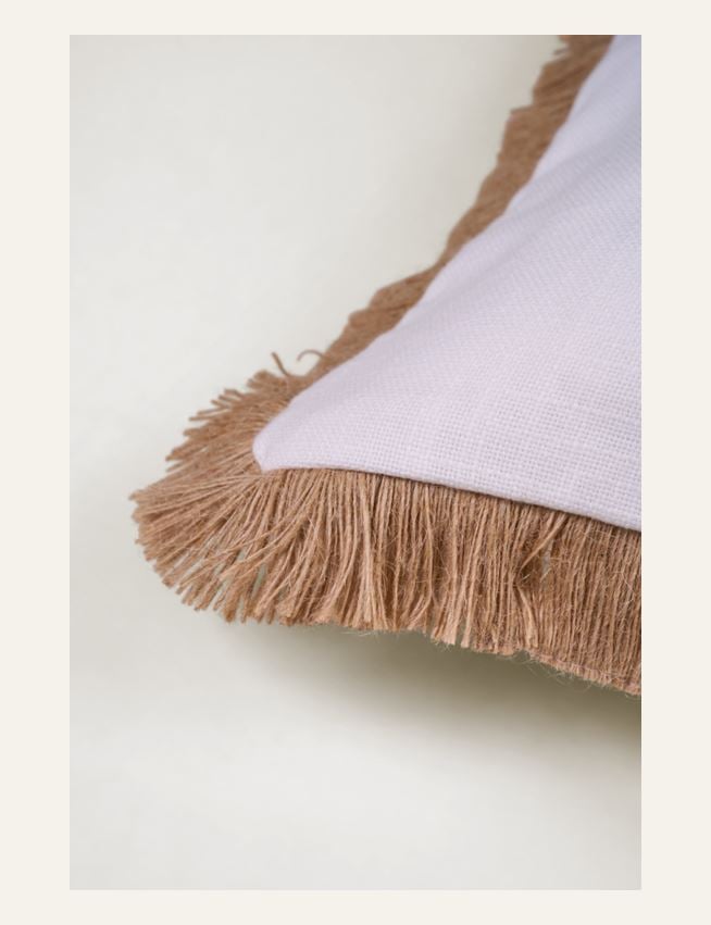 Dekoratiivpadja kate valge - 2