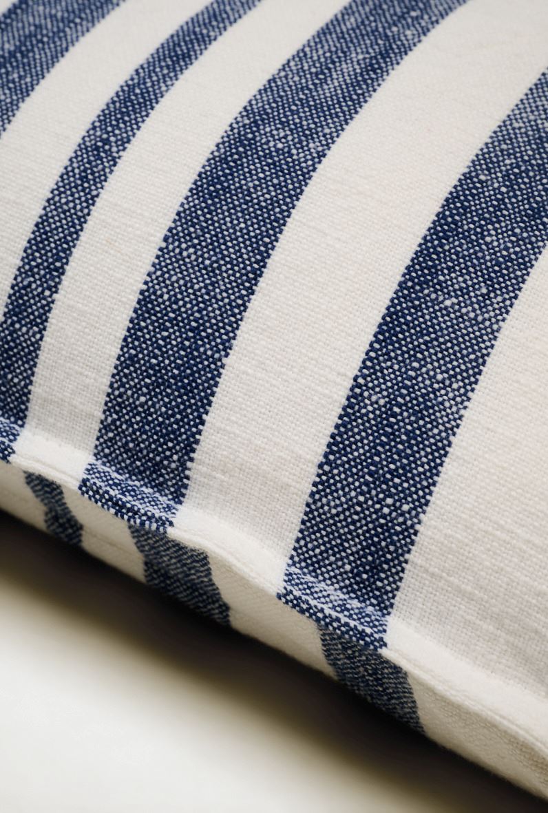 Dekoratiivpadi tumesinine - 2