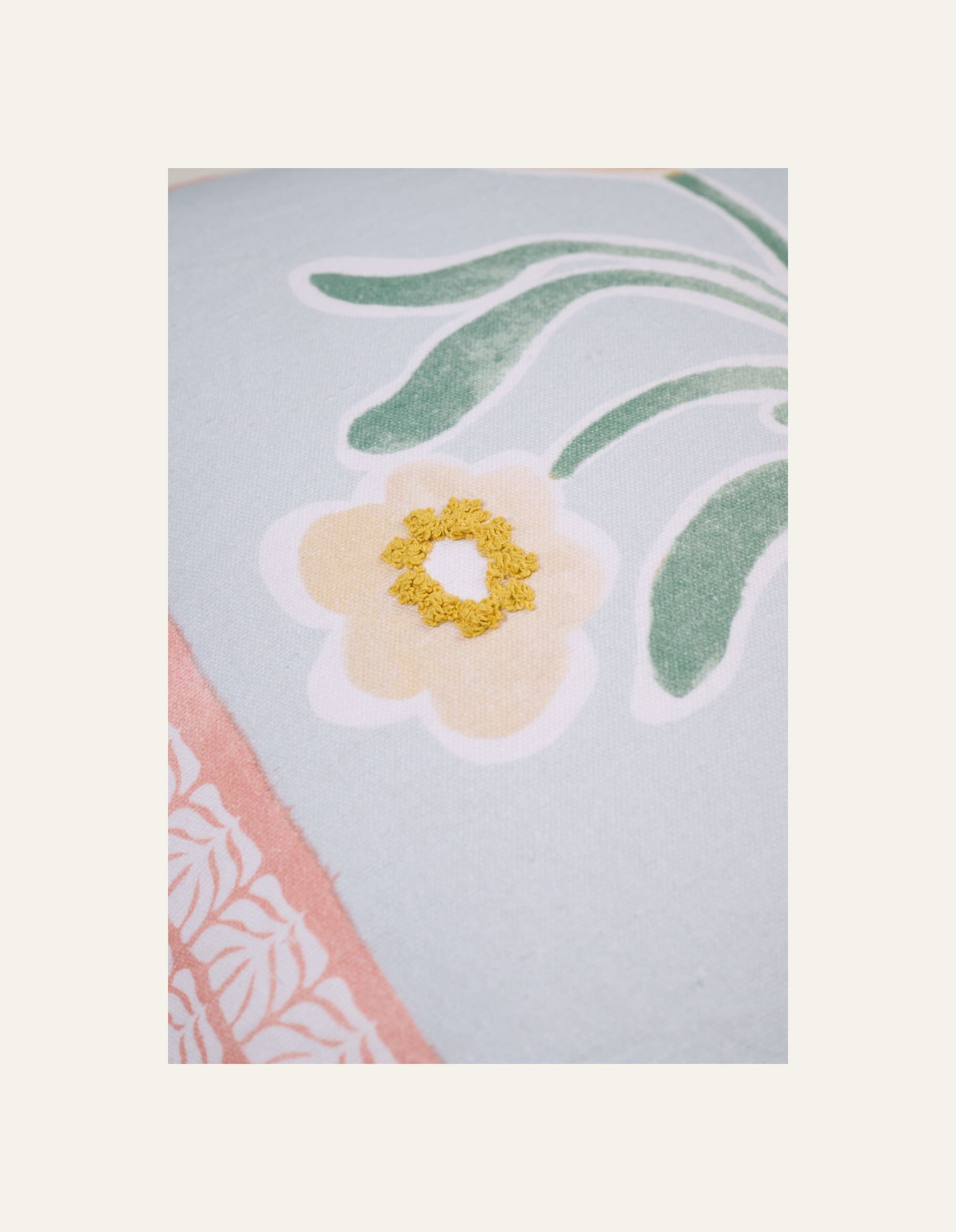 Dekoratiivpadja kate mitmevärviline - 2