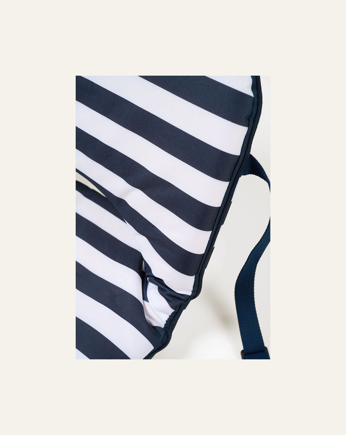 Rannatool tumesinine - 3