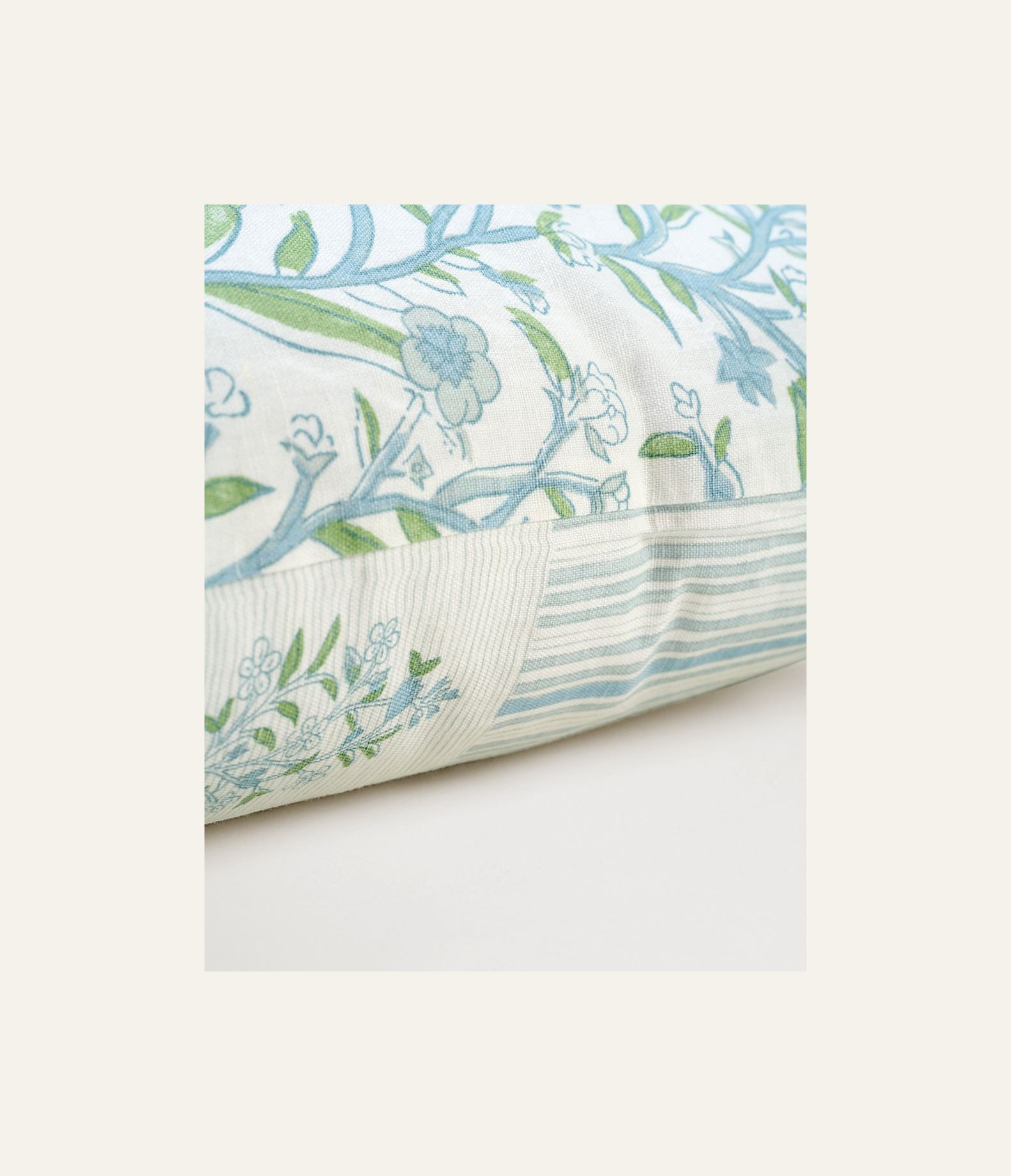 Dekoratiivpadi mitmevärviline - 2