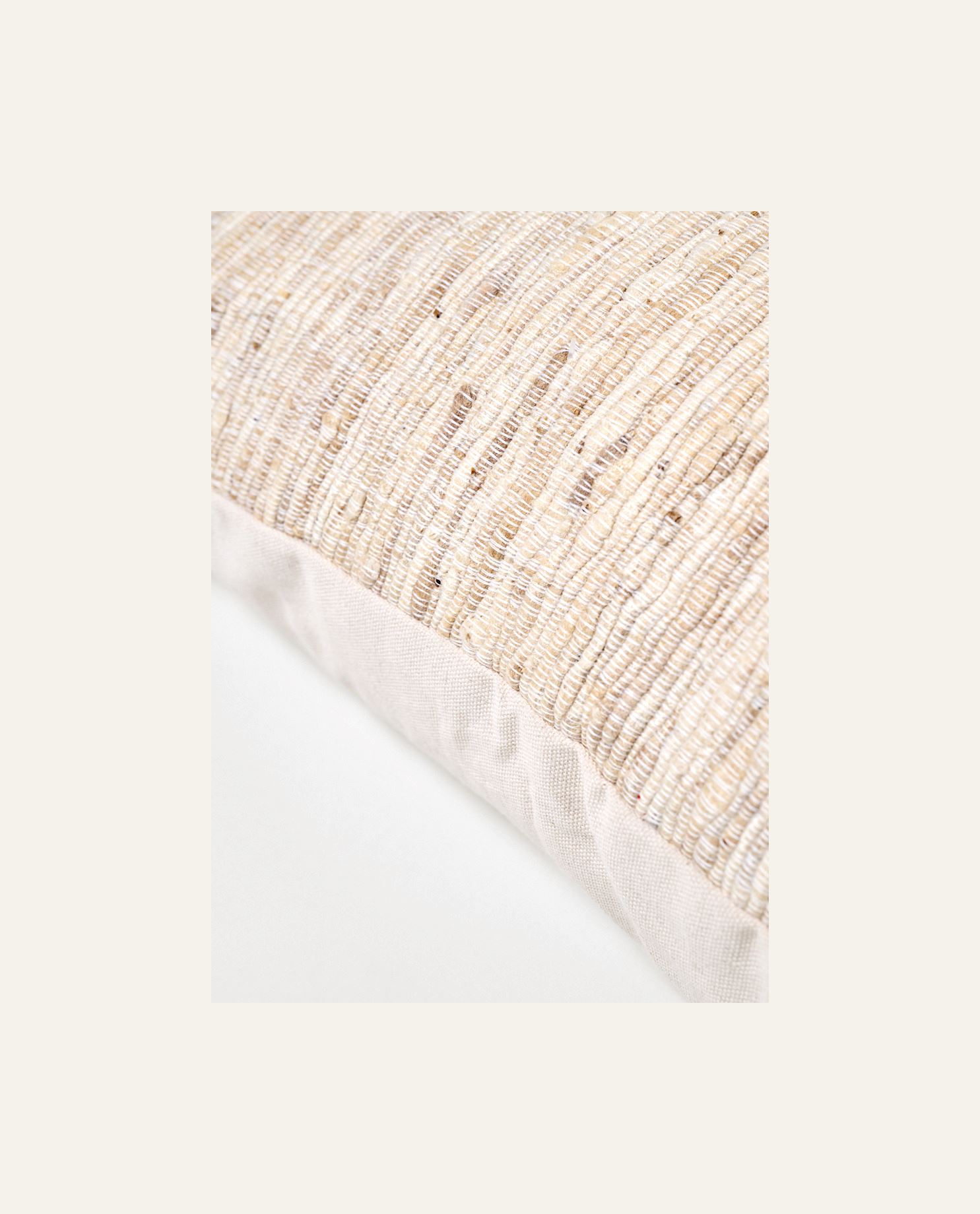 Dekoratiivpadja kate loodusvalge - 2