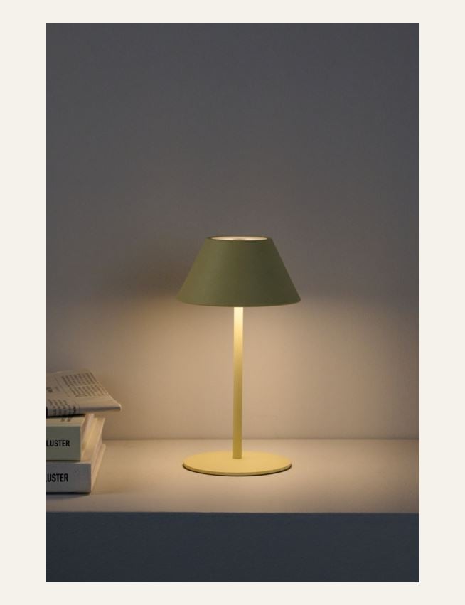 Patareitoitel valgusti hele kollane - 3