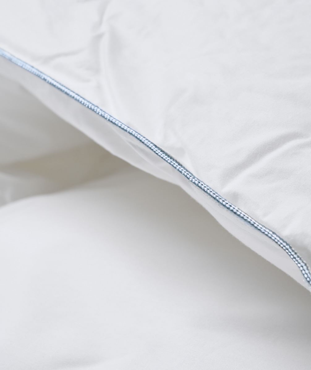 Keskmise soojusega sünteetiline tekk valge - 2