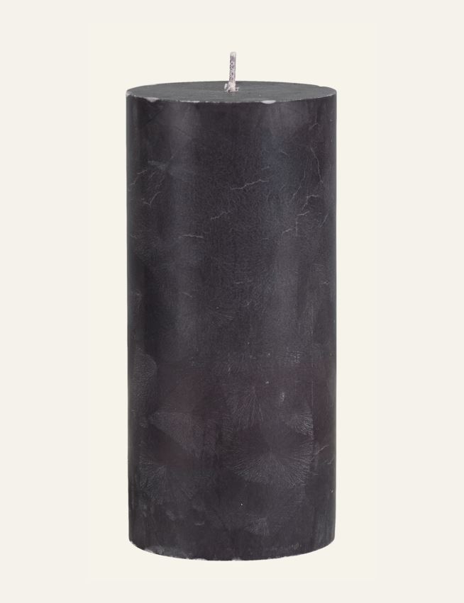 Lauaküünal tumehall - 2