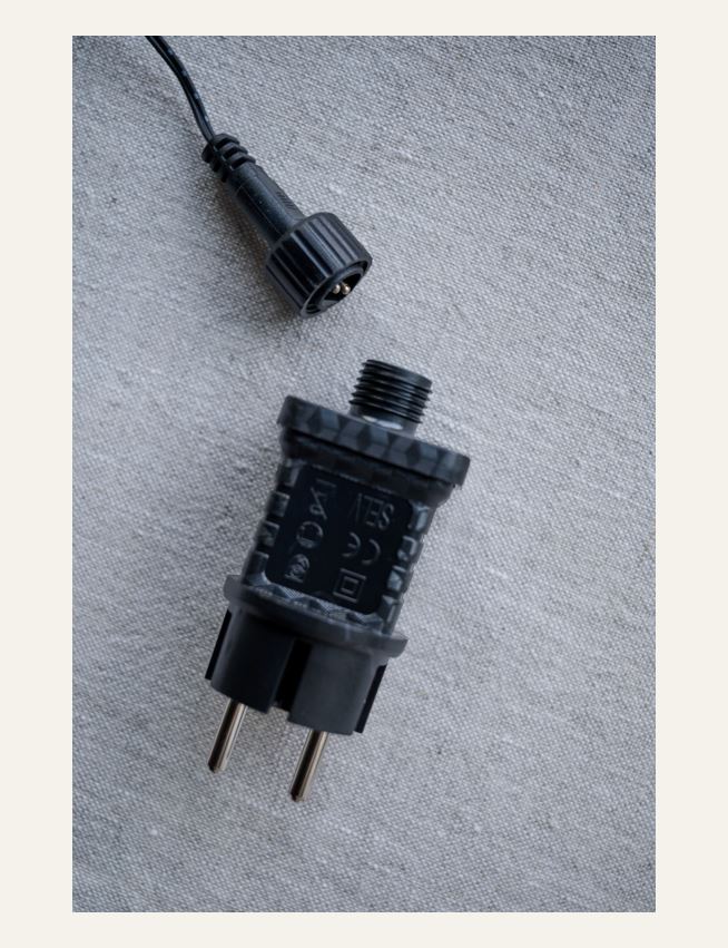 Led-tulukesed must - 2