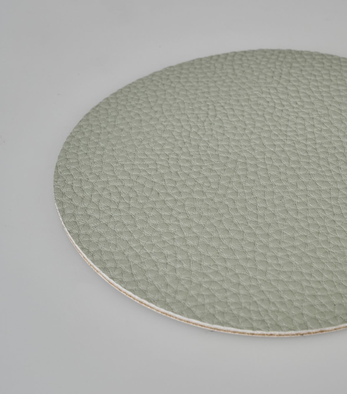 4tk klaasialus heleroheline - 2