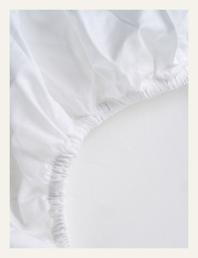 Voodilina kummiga valge - 2