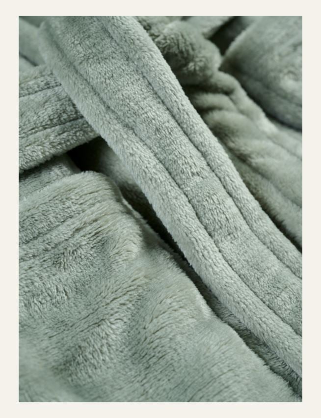 Hommikumantel heleroheline - 2