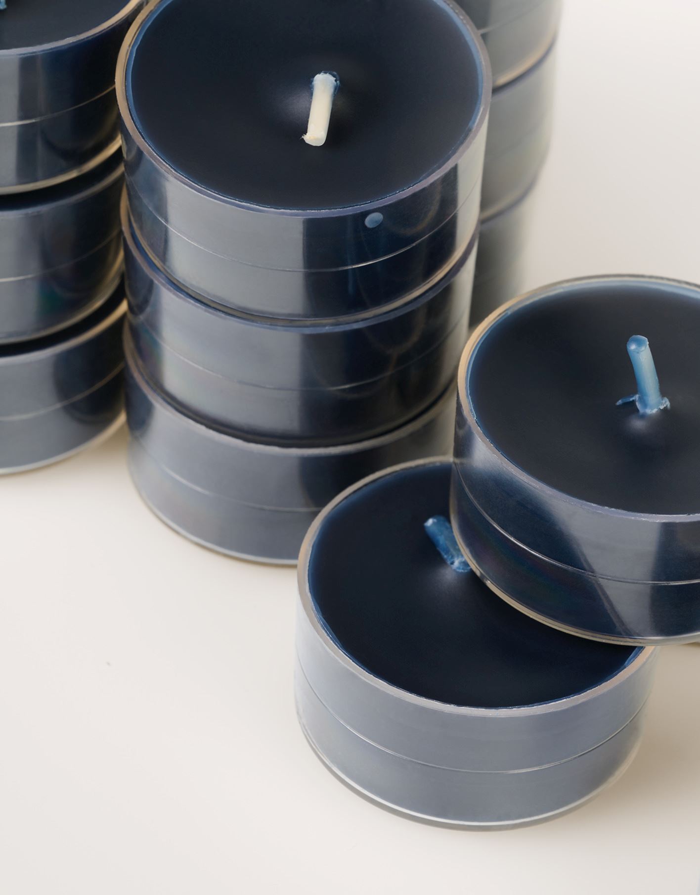 Teeküünlad must - 2