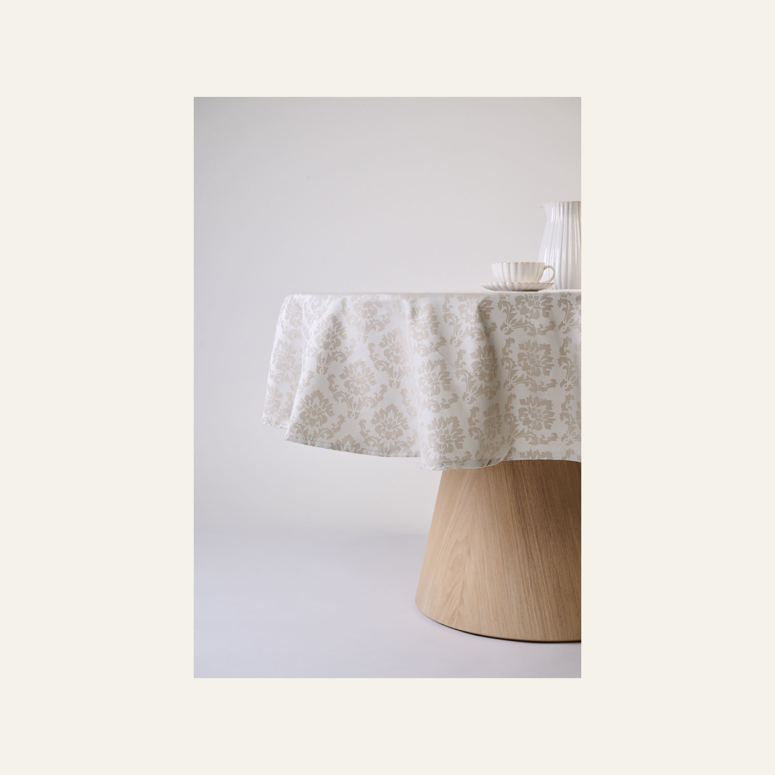 Vahatatud laudlina beež - 4