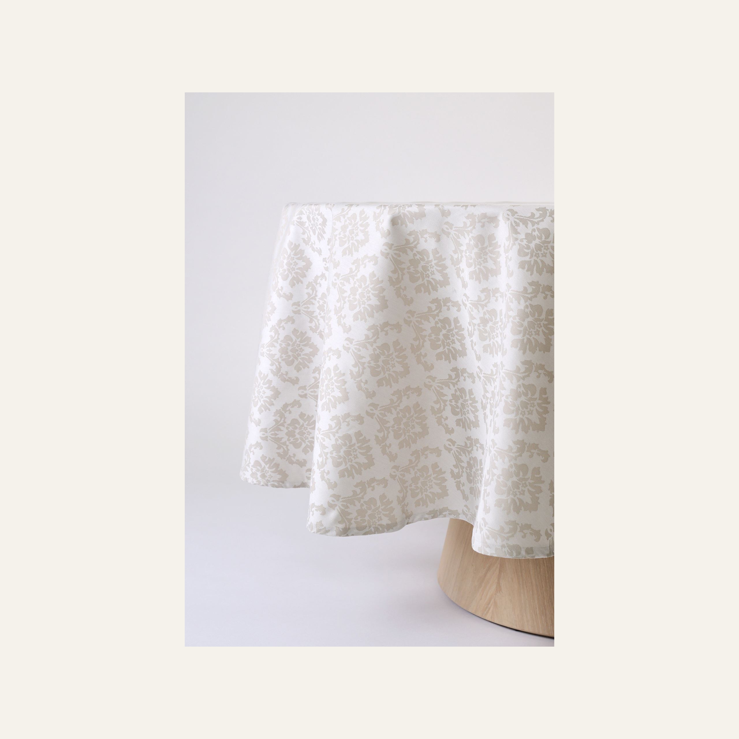 Vahatatud laudlina beež - 5