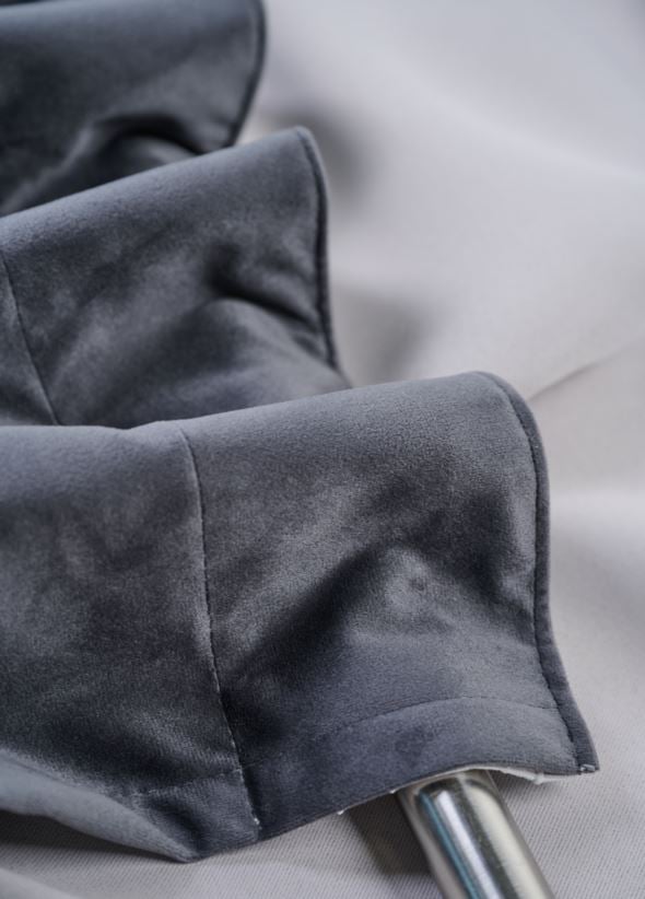 Pimendav kardin hall - 6