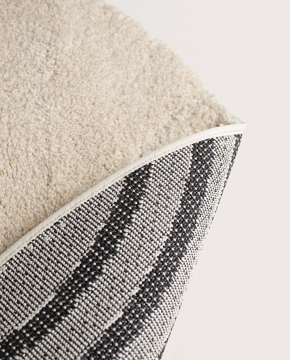 Ümmargune vaip loodusvalge - 8