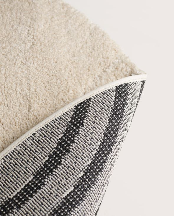 Ümmargune vaip loodusvalge - 8