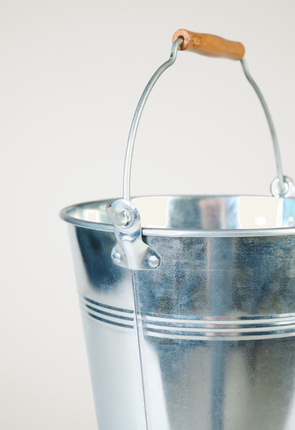 Ämber hõbedane - 3