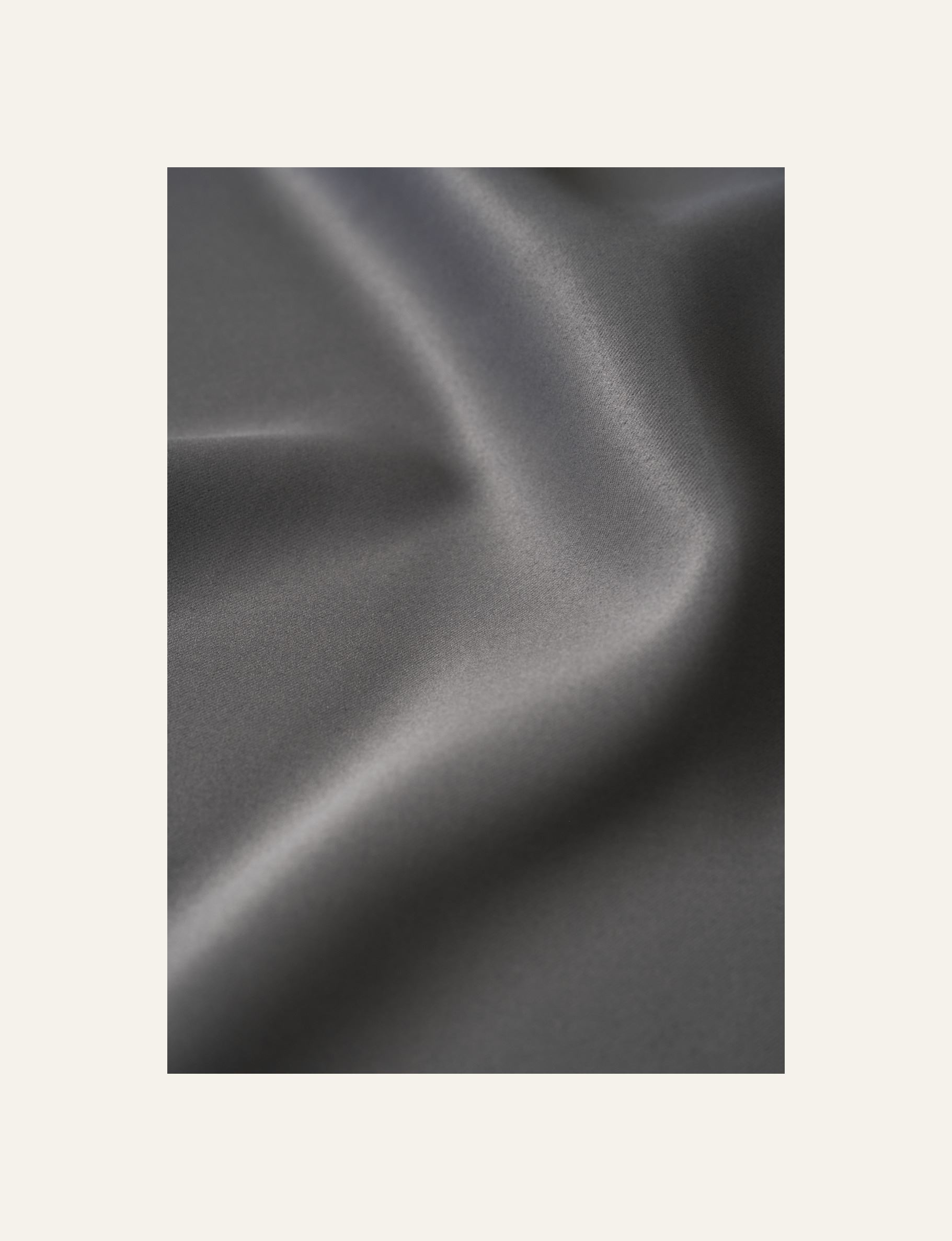 Pimendav kardin tumehall - 2