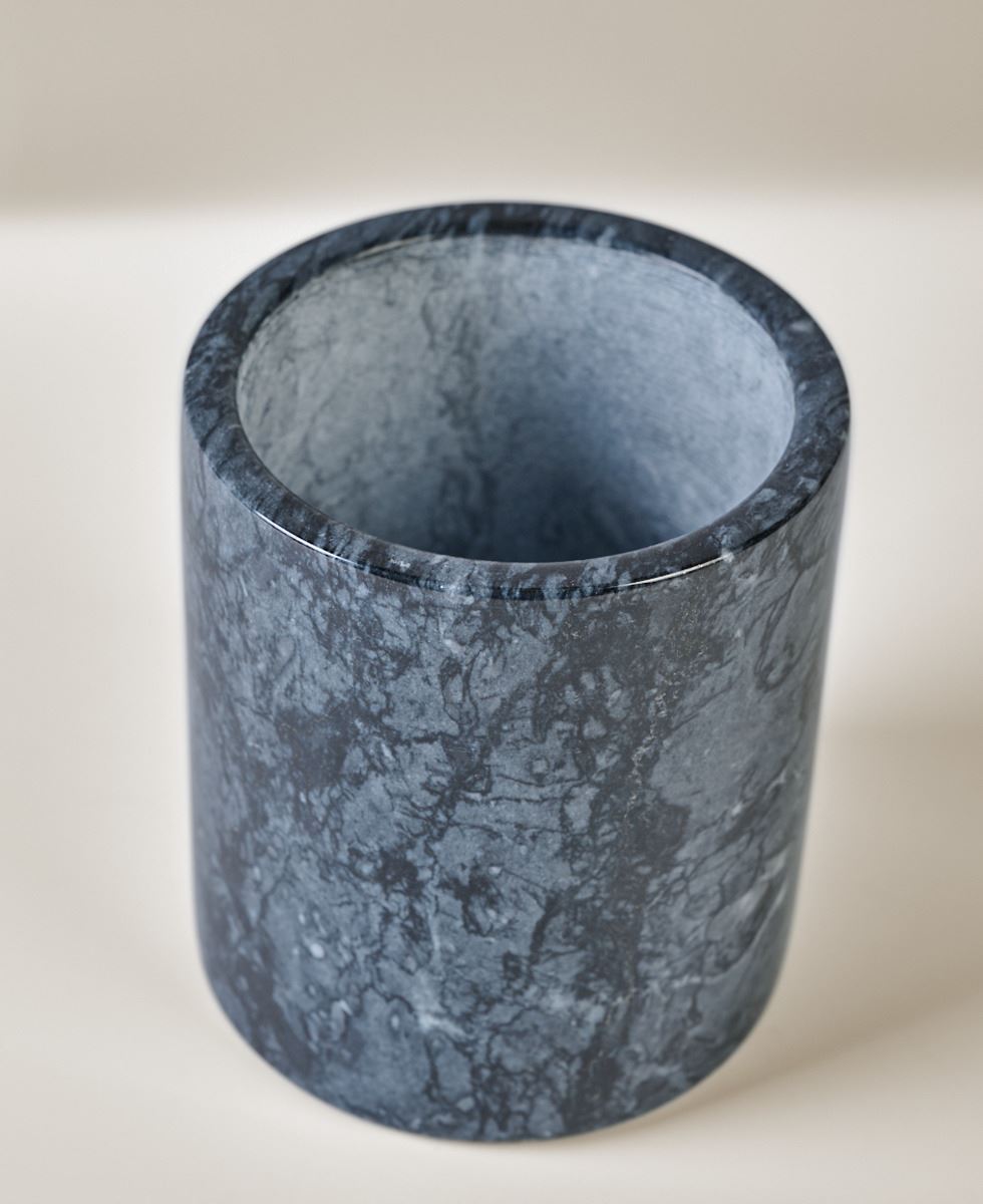 Köögitarvikute hoidja must - 2