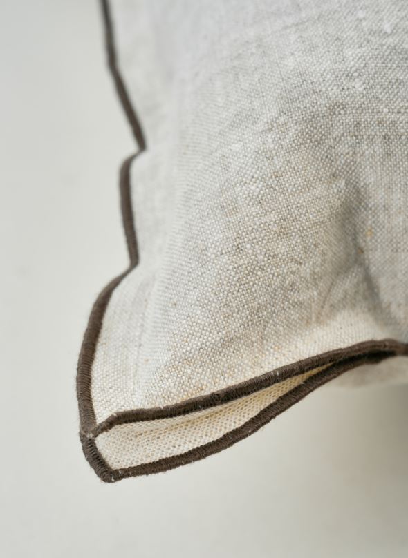 Dekoratiivpadja kate mitmevärviline natuur - 2