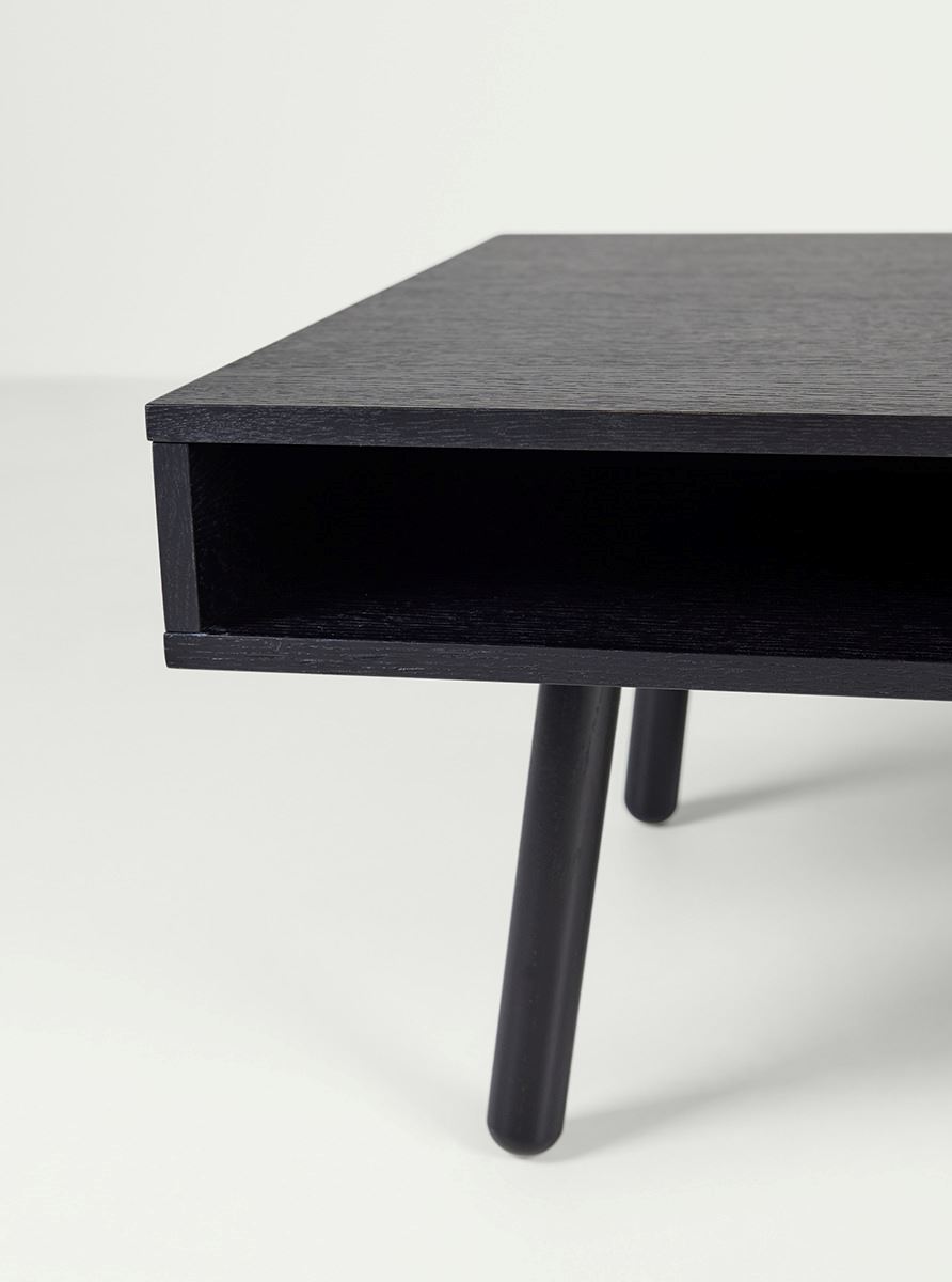 Diivanilaud must - 3