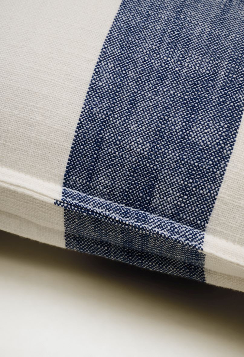 Dekoratiivpadi tumesinine - 2