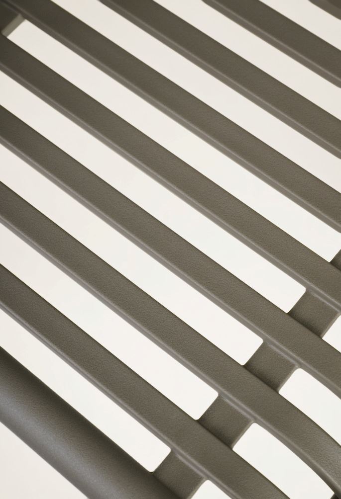 Aiatool hallikaspruun - 7