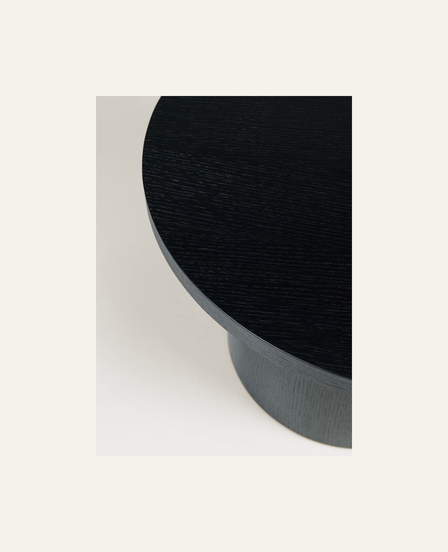 Diivanilaud must - 3