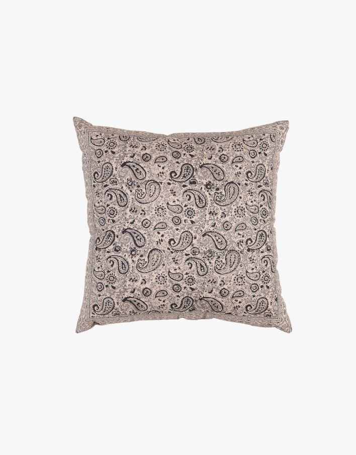 Dekoratiivpadi must - 50x50 cm must - 1