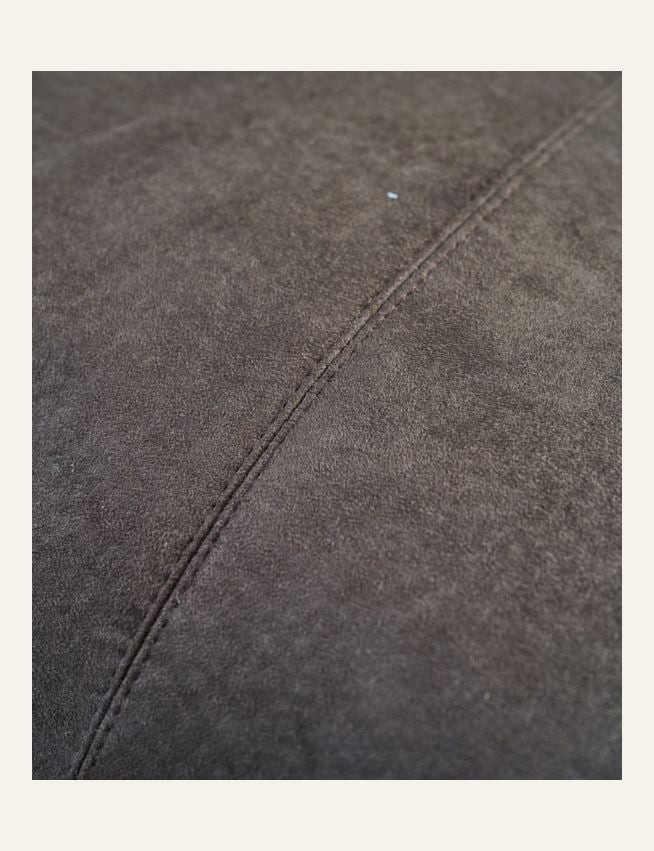 Dekoratiivpadi tumepruun - 3