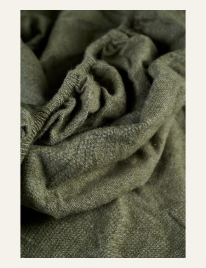 Flanellist linad oliiviroheline - 2