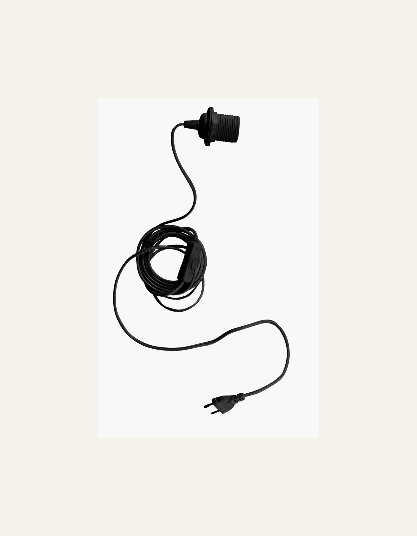 Juhtmekomplekt must - 2