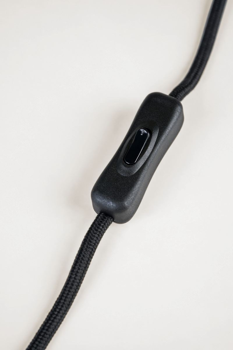 Juhtmekomplekt must - 3