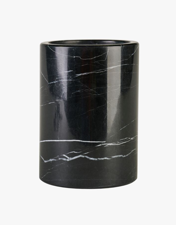 Hambaharjahoidja must - 7,5x7,5x10,4 cm must - 1