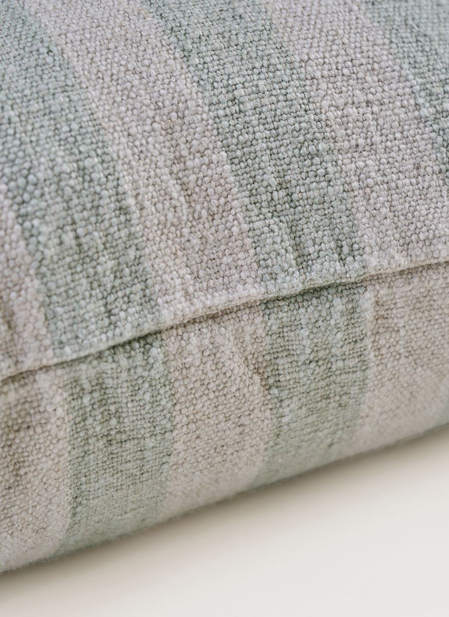 Dekoratiivpadja kate heleroheline - 4