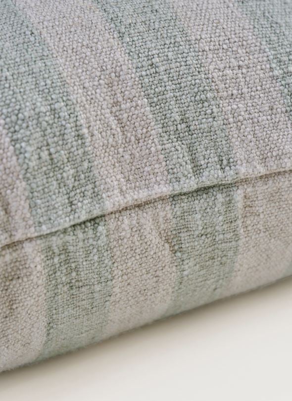 Dekoratiivpadja kate heleroheline - 4