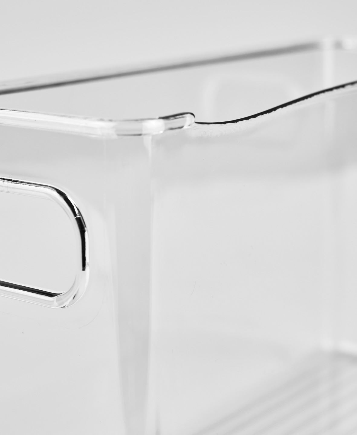 Kitsas hoiukast läbipaistev - 15