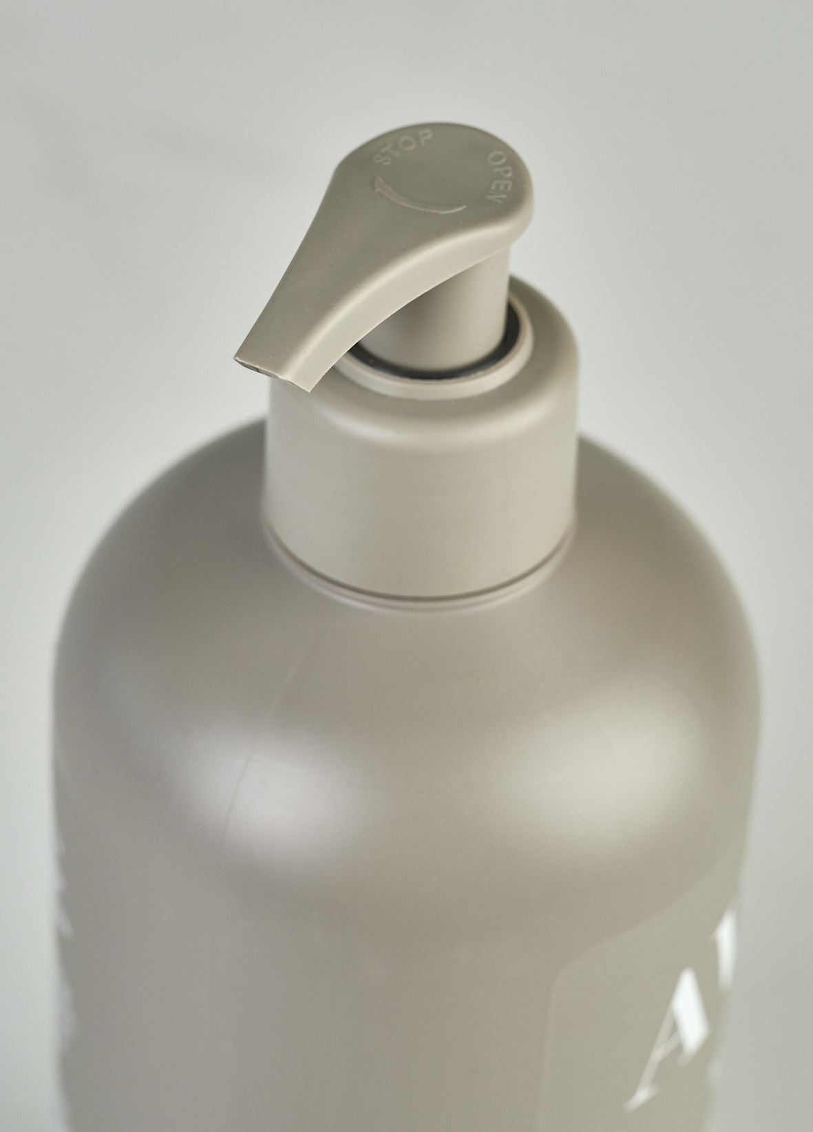 Käteseep tumehall - 2