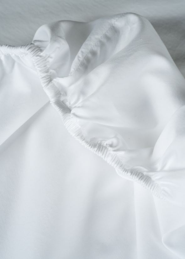 Voodilina kummiga valge - 2