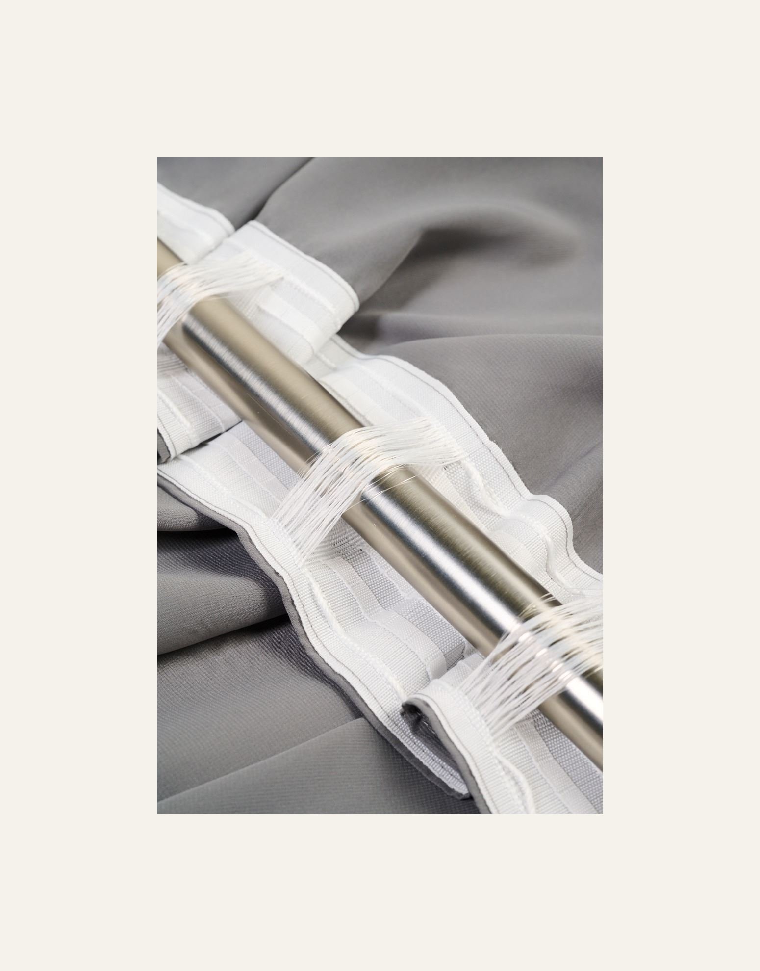 Eriti lai kardin tumehall - 5