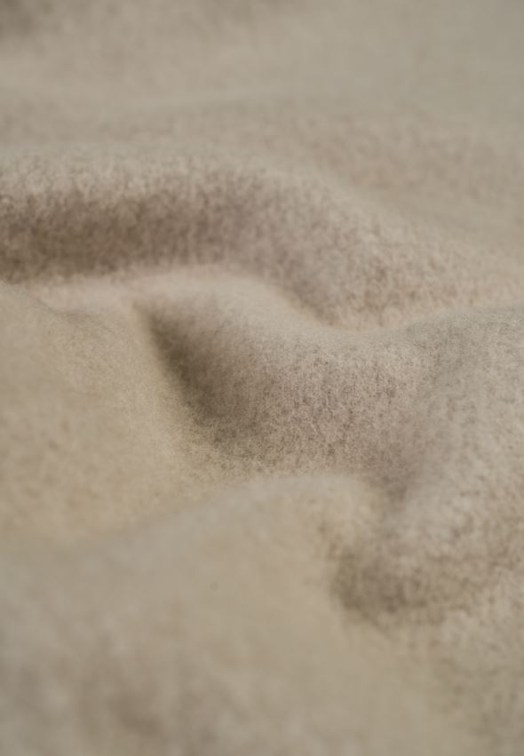 Fliispleed hallikaspruun - 2